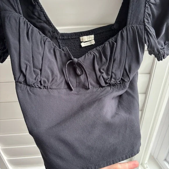 Urban Outfitters Black Puff Sleeve Crop Top - Picture 5 of 7
